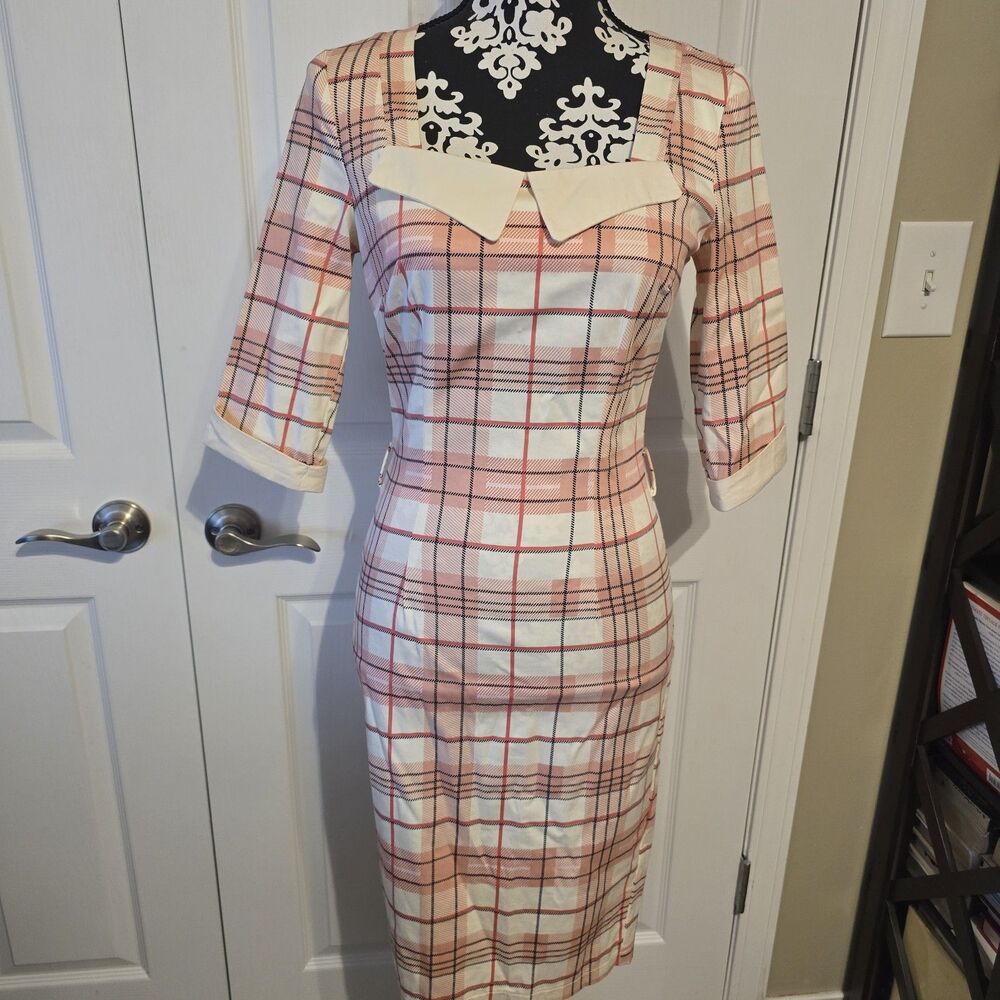 Voodoo Vixen Vintage 50's Inspired Pencil Dress Rare Find Size Small. Needs Belt